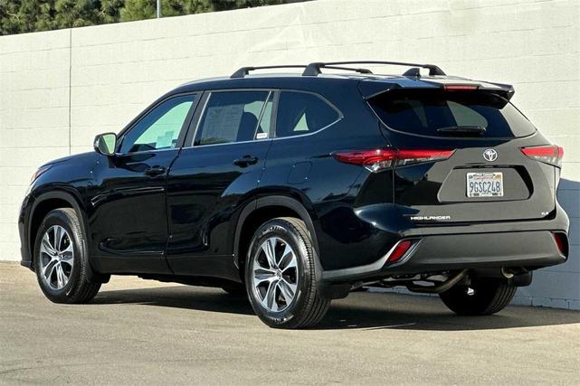 2023 toyota highlander xle