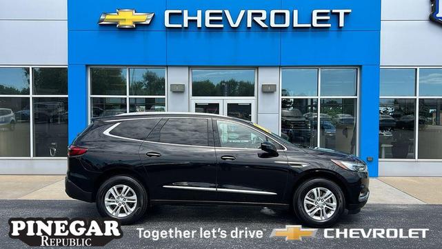 2021 buick enclave essence
