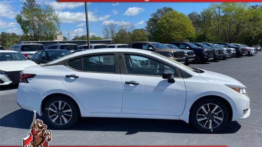 2024 Nissan Versa 1.6 s