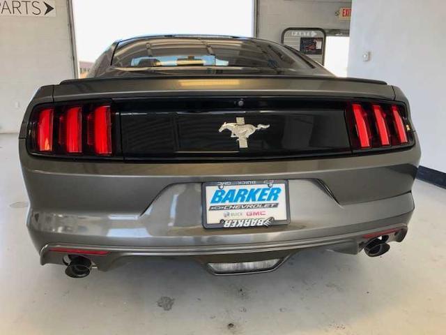 2016 ford mustang v6