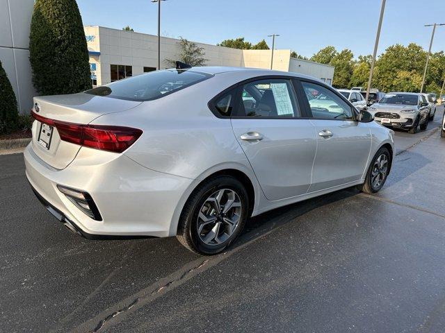 2021 kia forte lxs