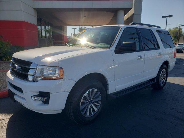 2017 ford expedition xlt