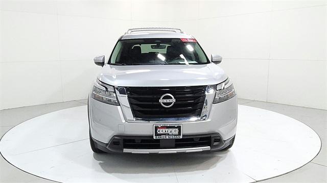 2023 nissan pathfinder sl