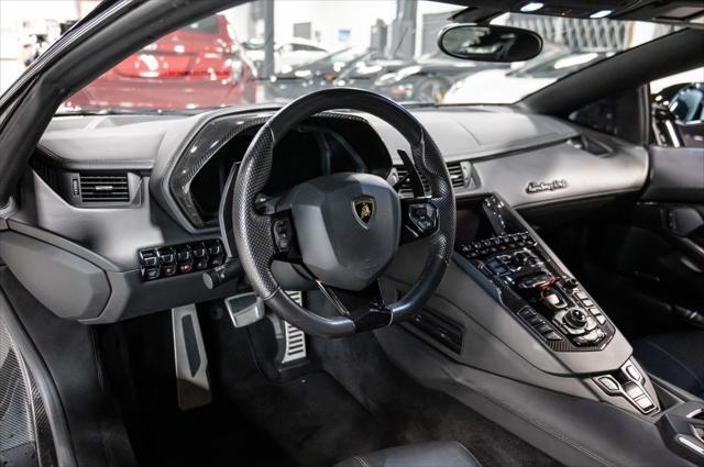 2018 lamborghini aventador s 2d coupe
