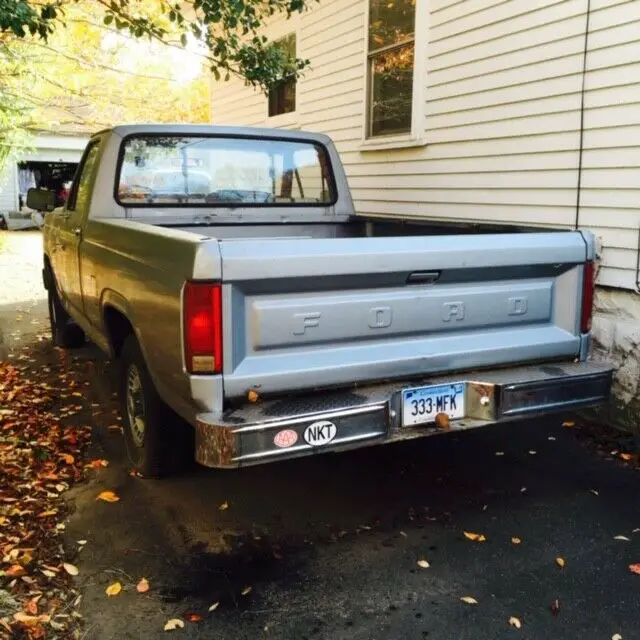 classic 1983 ford f-150 pick-up truck