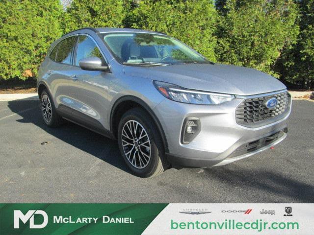 2023 ford escape base