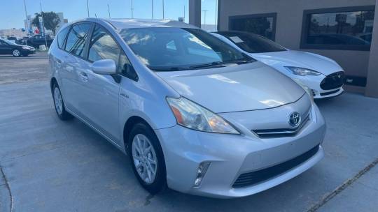 2014 Toyota Prius v (+)