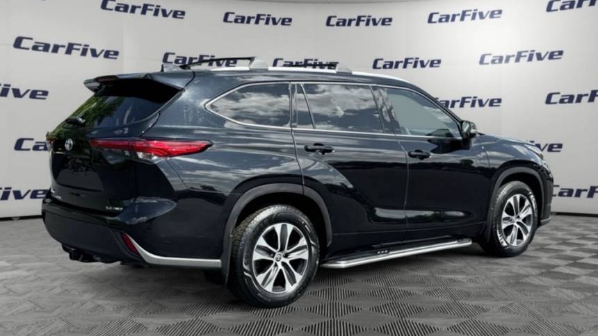 2022 toyota highlander xle