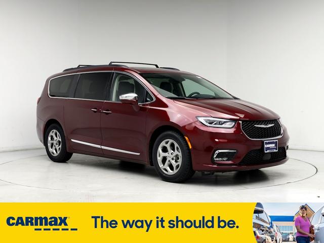 2022 chrysler pacifica limited