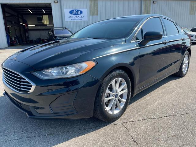 2020 ford fusion se