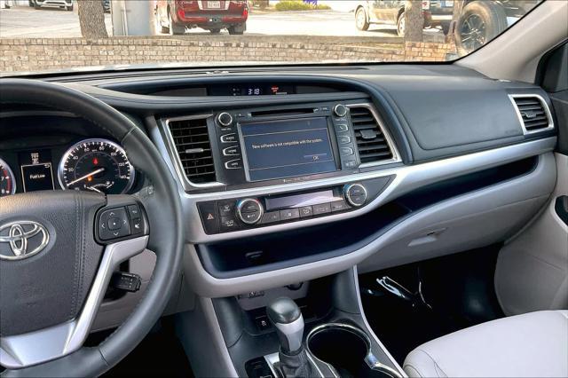 2016 toyota highlander xle
