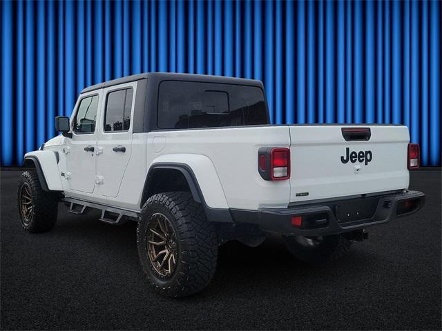 2022 jeep gladiator sport s