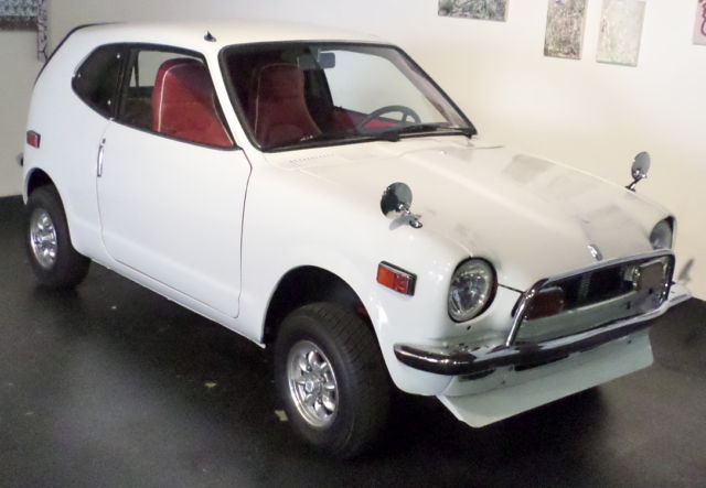1972 z600. z-600 coupe. extensive professional restoration. 18k miles* 4 speed