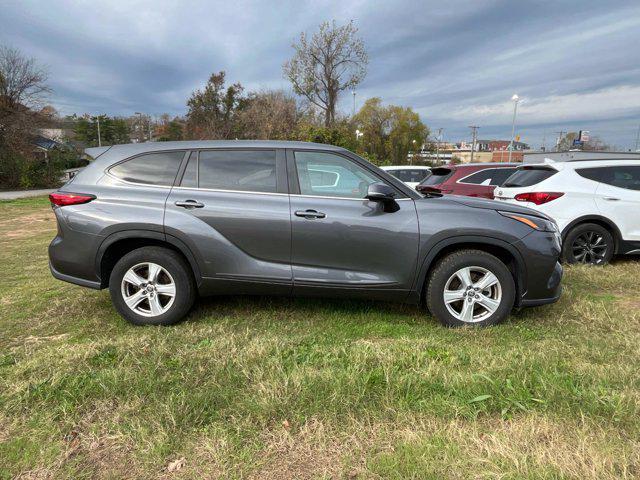 2023 toyota highlander l