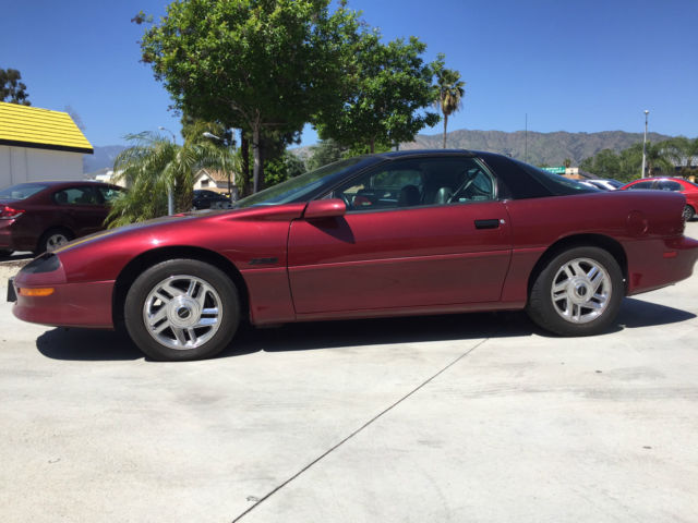 1994 chevy camaro z28 coupe, 6-sp, t-top, socal - rust free car, **no reserve **