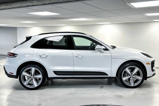 2024 porsche macan base