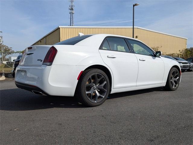 2023 chrysler 300 s