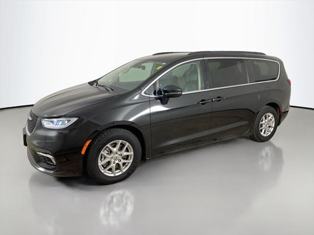 2022 chrysler pacifica touring l