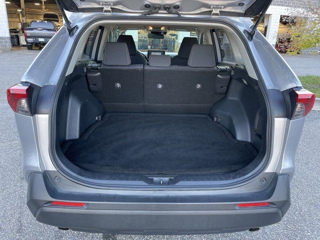 2019 toyota rav4 hybrid se
