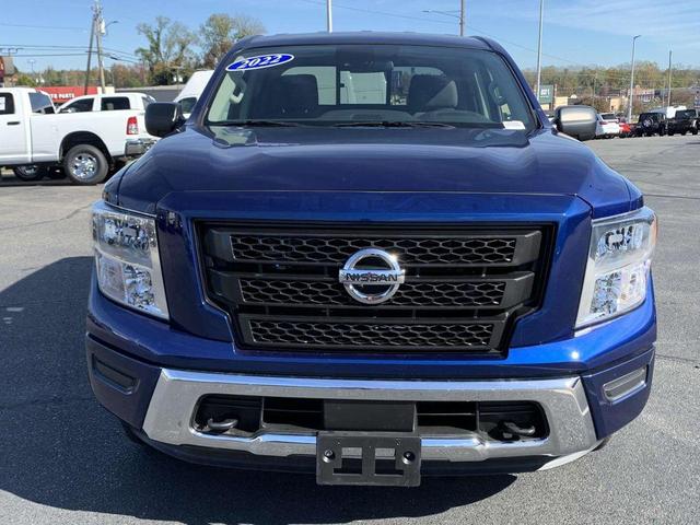 2022 nissan titan sv
