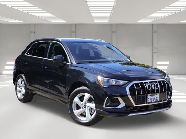 2022 audi q3 40 premium