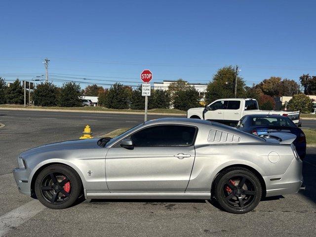 2014 ford mustang v6 premium
