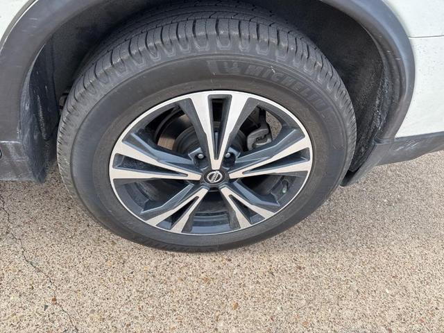 2020 nissan rogue sv