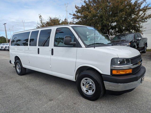 2024 chevrolet express 3500 lt