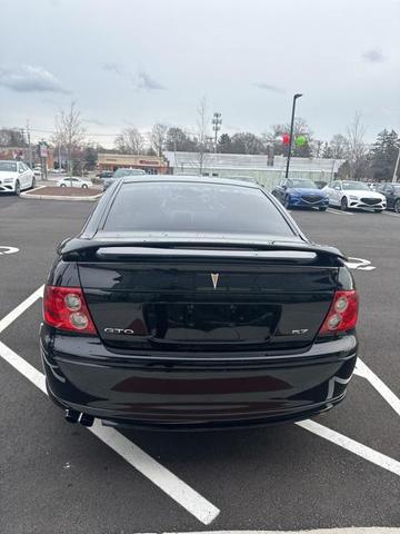 2004 pontiac gto base