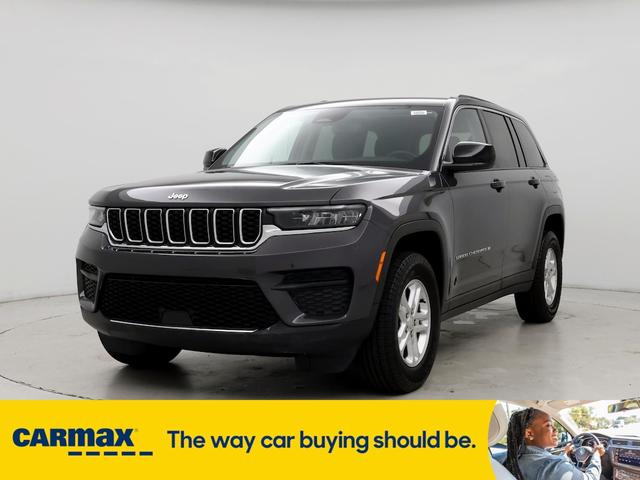 2022 jeep grand cherokee laredo