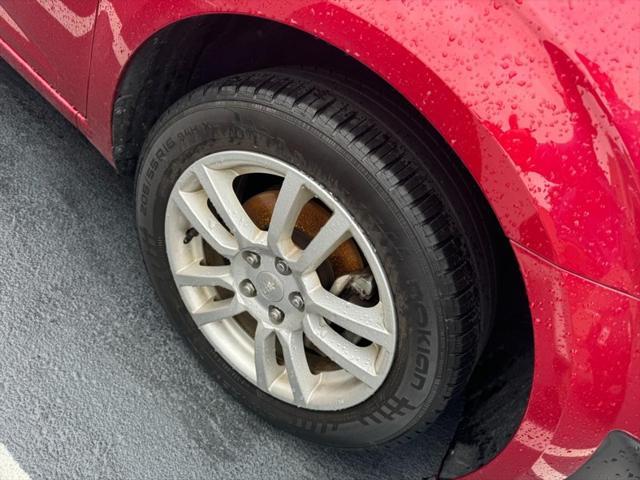 2015 chevrolet sonic lt