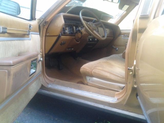 pontiac 1980 bonneville the vehicle has been garage kept in winters