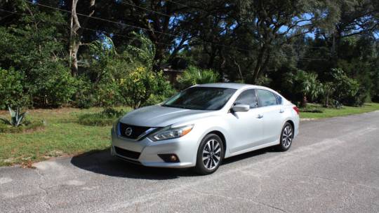 2017 Nissan Altima sv
