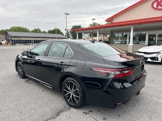 2024 toyota camry se