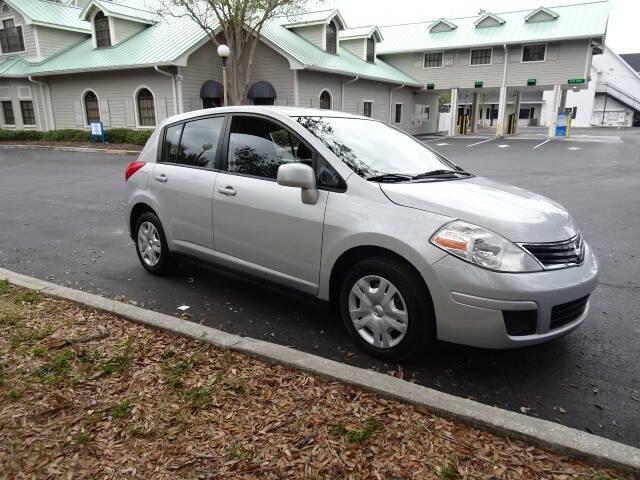 2011 nissan versa 1.8 s