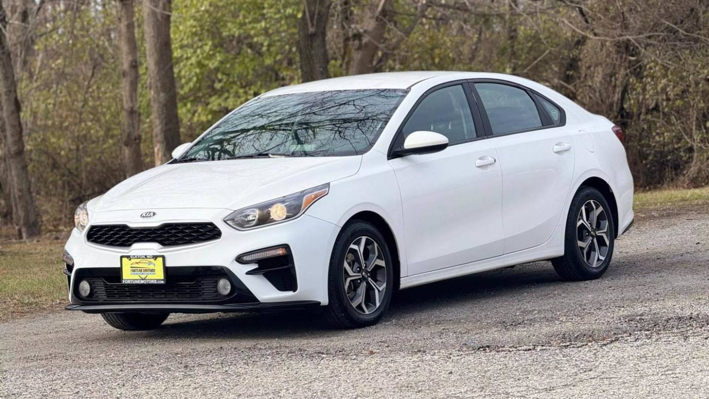 2021 kia forte lxs