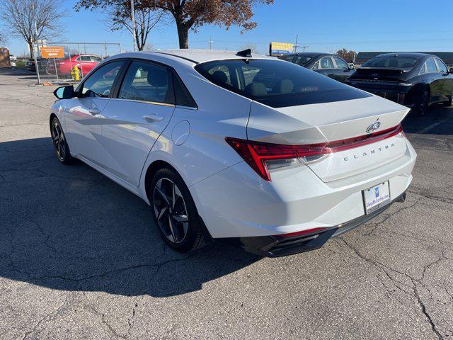 2022 hyundai elantra sel