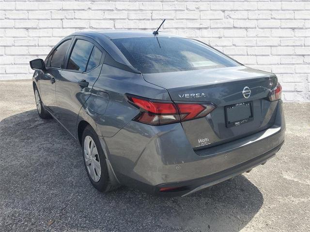 2021 nissan versa s