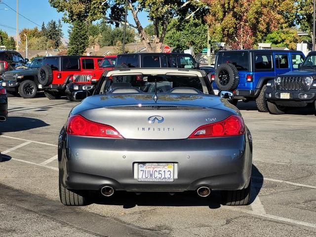 2015 infiniti q60 base