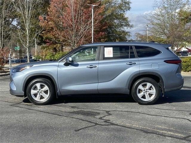 2023 toyota highlander le