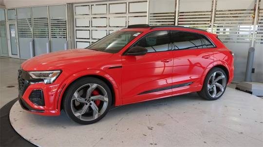 2024 Audi SQ8 e-tron