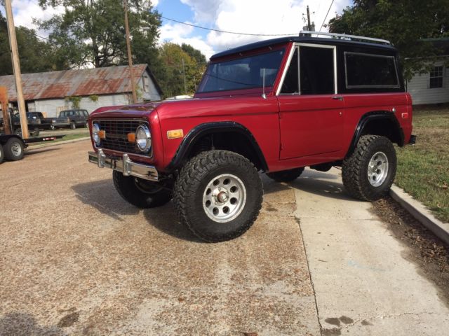 1974 ford bronco awesome daily driver!!!!