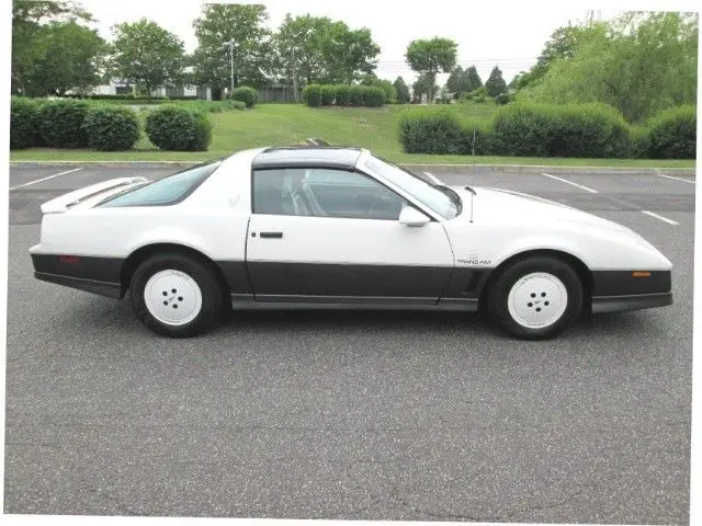 1983 pontiac trans am 25th anniversary daytona 500 edition only 24k miles