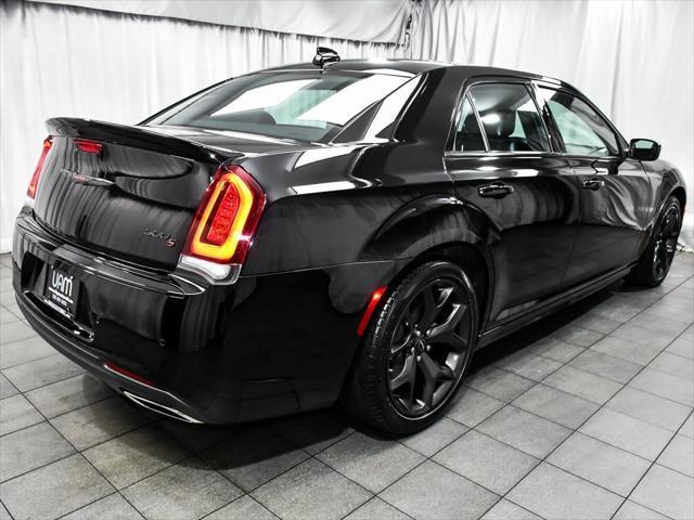 2023 chrysler 300 s