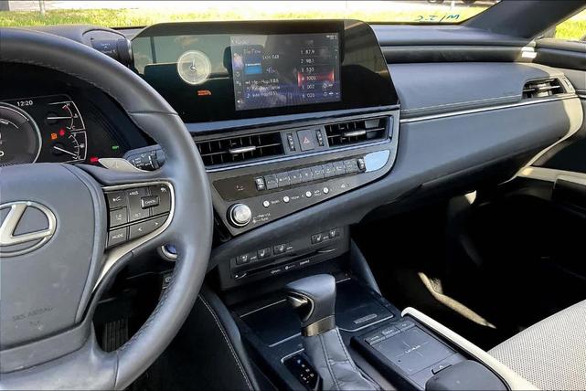 2022 lexus es 300h es 300h