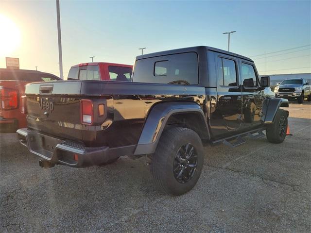 2023 jeep gladiator sport