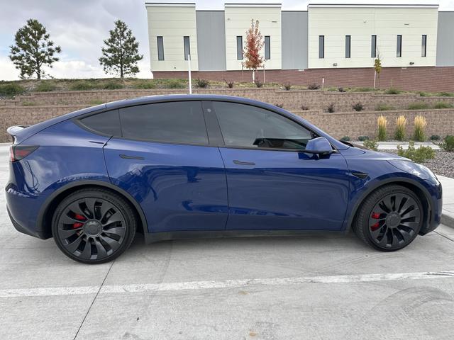 2022 tesla model y performance
