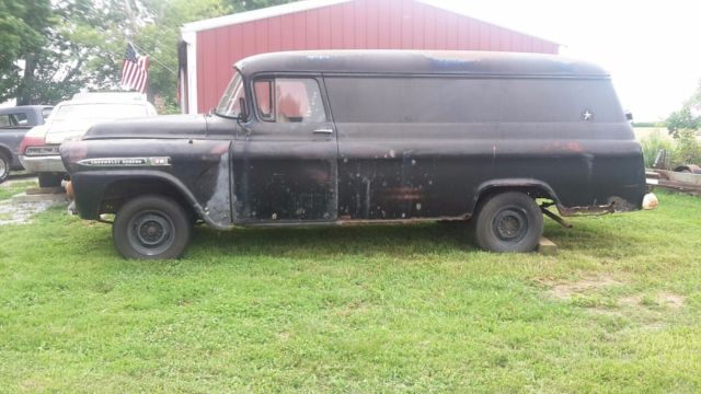 1959 chevrolet panel truck (rare long)