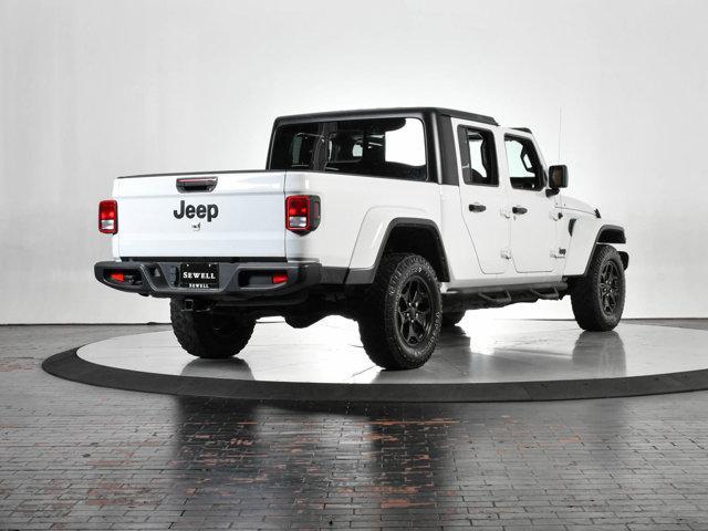 2022 jeep gladiator altitude