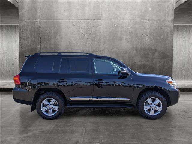 2014 toyota land cruiser base